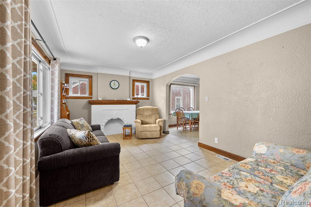 7741 Miller Road, Dearborn, MI 48126 — Photo 8