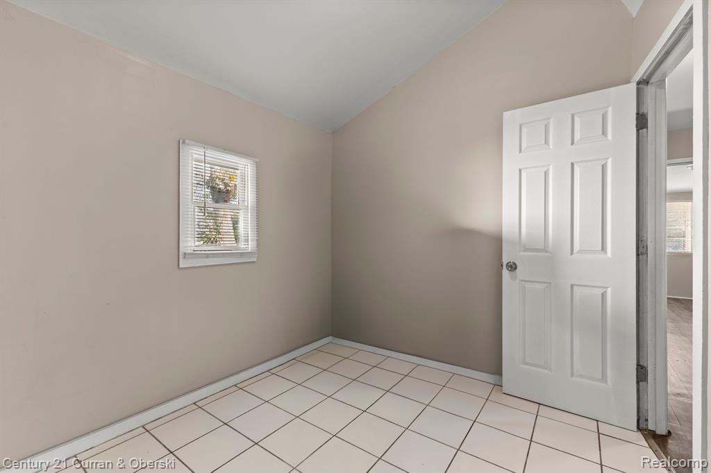 5658 Tarnow Street, Detroit, MI 48210 — Photo 16