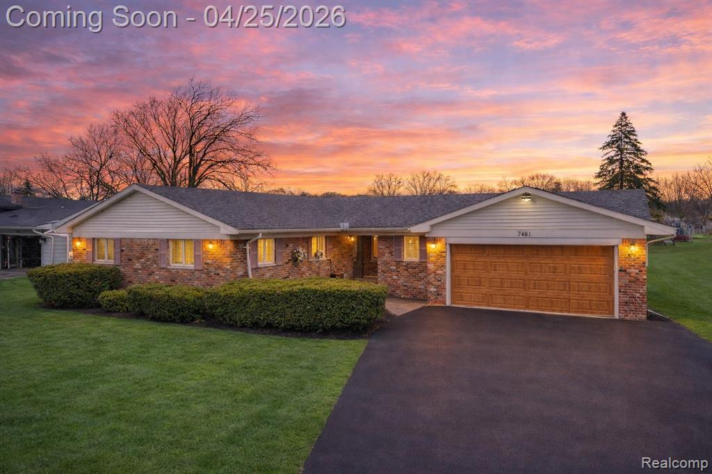 7461 Biscayne Avenue, White Lake, MI 48383 — front exterior