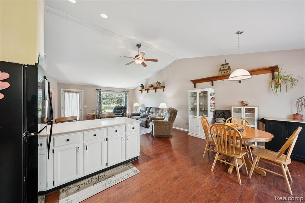 6358 Windham Place, Grand Blanc, MI 48439 — Photo 15