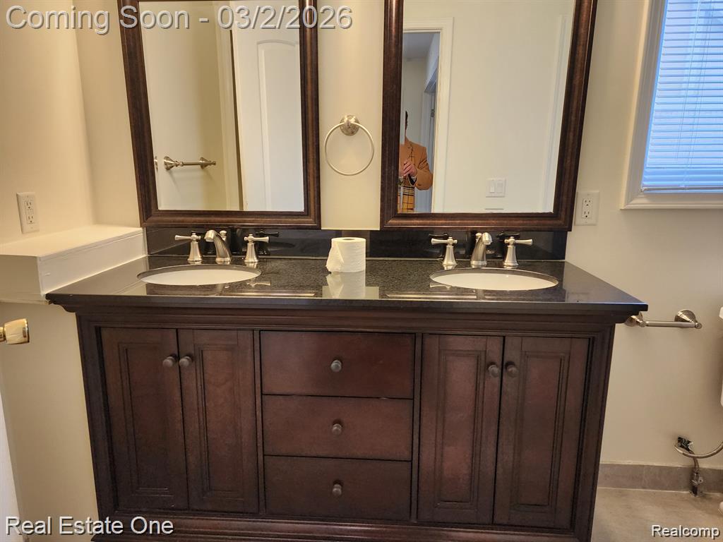 492 BUTTERCUP Drive, Rochester Hills, MI 48307 — Photo 6