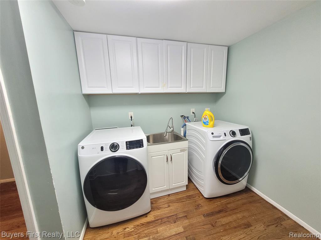 14710 Loretta Place, Oak Park, MI 48237 — Photo 18