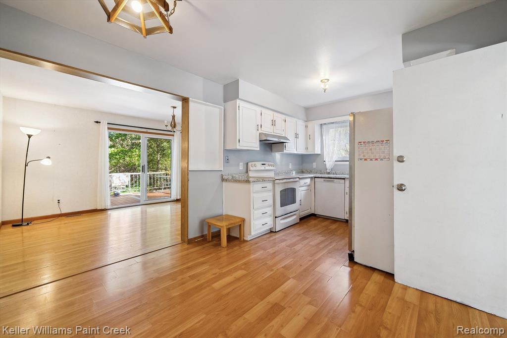 1852 MIDVALE Avenue, Ypsilanti, MI 48197 — Photo 12