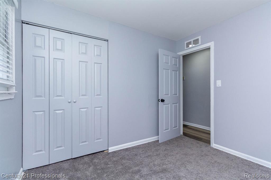 20300 Chapel Street, Detroit, MI 48219 — Photo 19