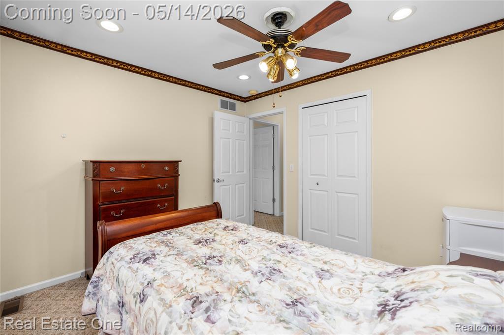 865 Drakeshire Drive, Commerce Twp, MI 48390 — Photo 55