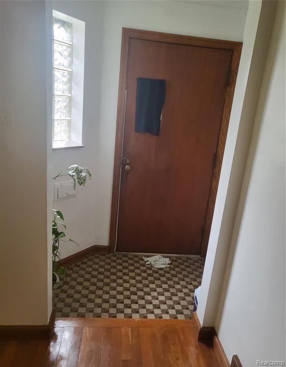 15611 Spring Garden Street, Detroit, MI 48205 — Photo 36