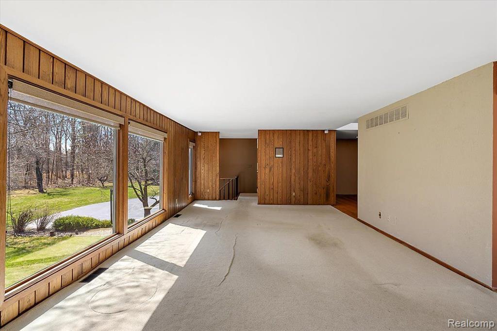 6145 BLUE BEECH Road, Rochester Hills, MI 48306 — Photo 20