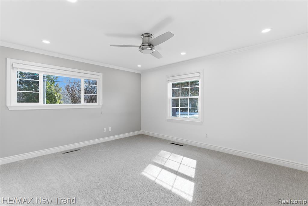 1043 Westview Road, Bloomfield Hills, MI 48304 — Photo 31