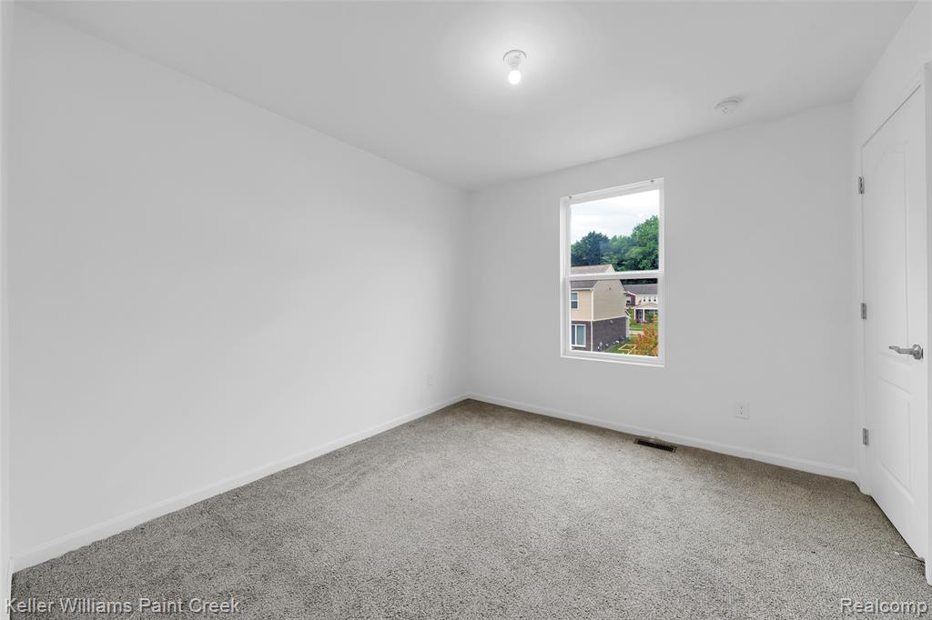 5225 Marie Lane, Sterling Heights, MI 48310 — Photo 16