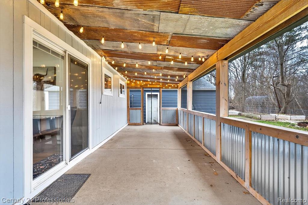 7079 Felix Drive, Clarkston, MI — Photo 13