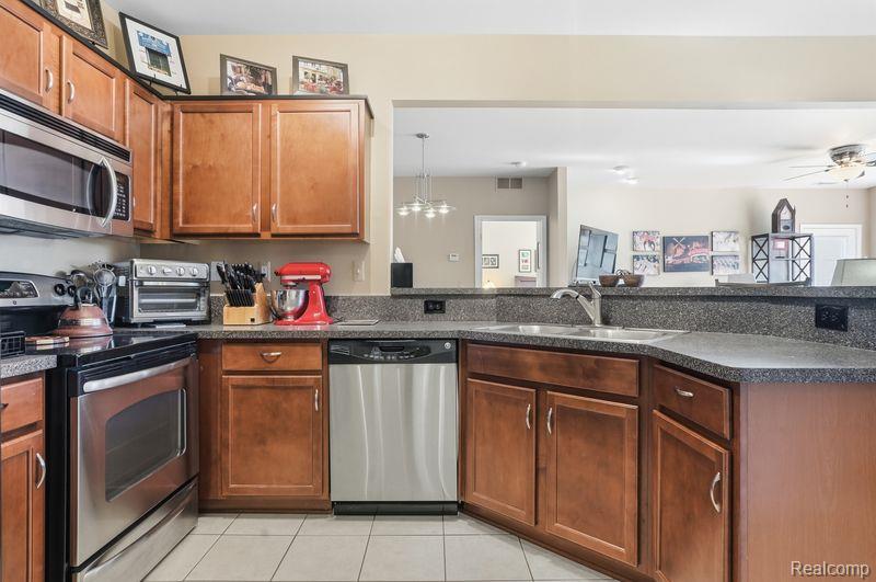 28304 Adler Park Drive S, New Baltimore, MI — Photo 11