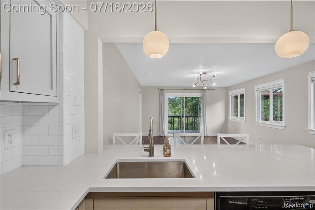 891 Devonshire Boulevard, Brighton, MI 48116 — Photo 15