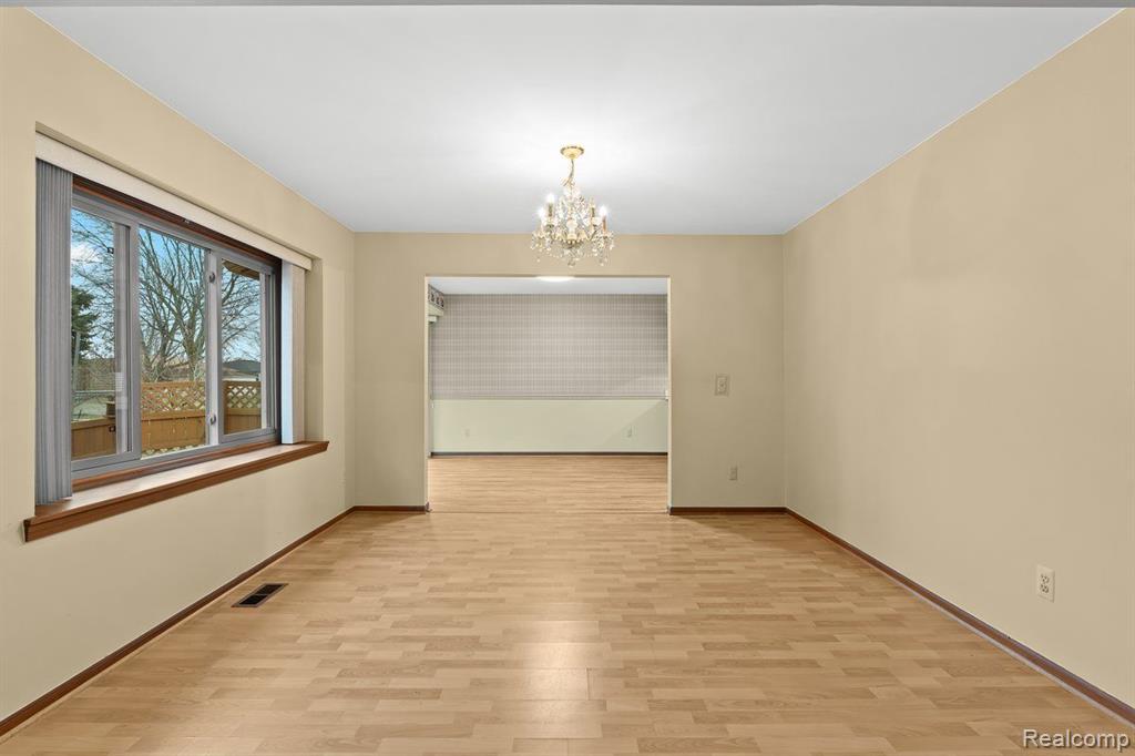 46690 BARBARA Drive, Macomb, MI 48044 — Photo 13