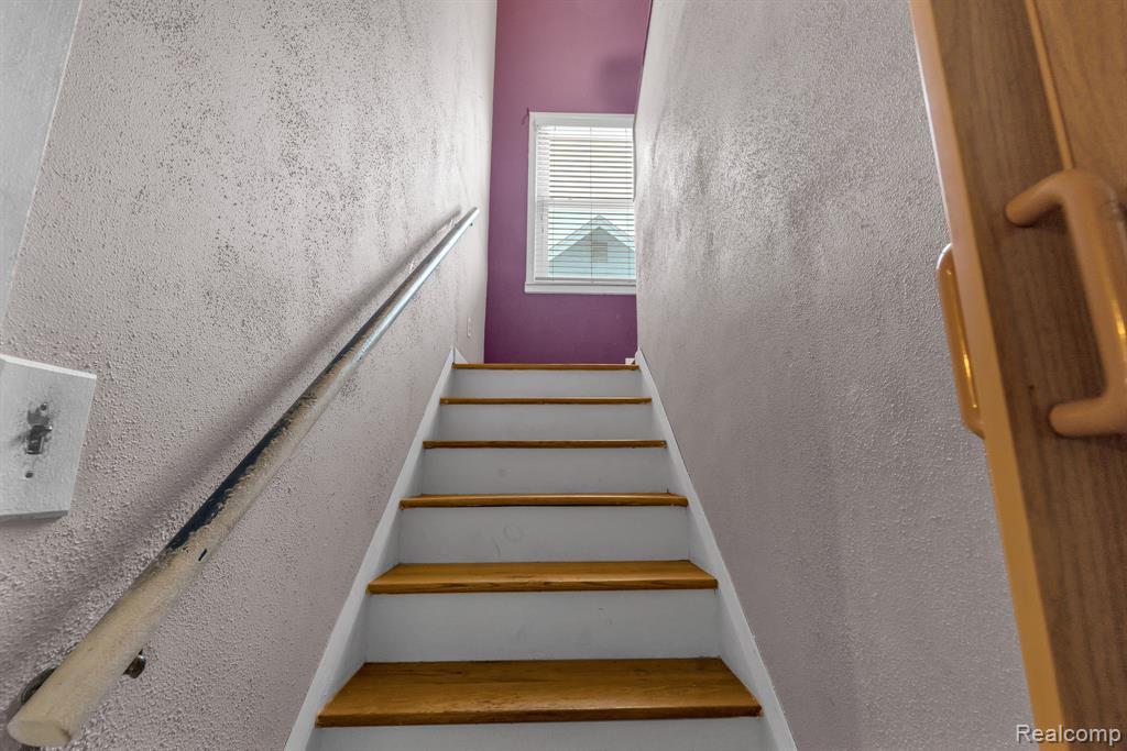 630 N Denwood Street, Dearborn, MI 48128 — Photo 26