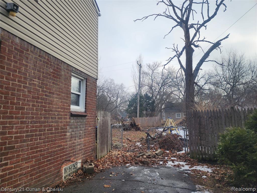 16166 W Parkway Street, Detroit, MI 48219 — Photo 24
