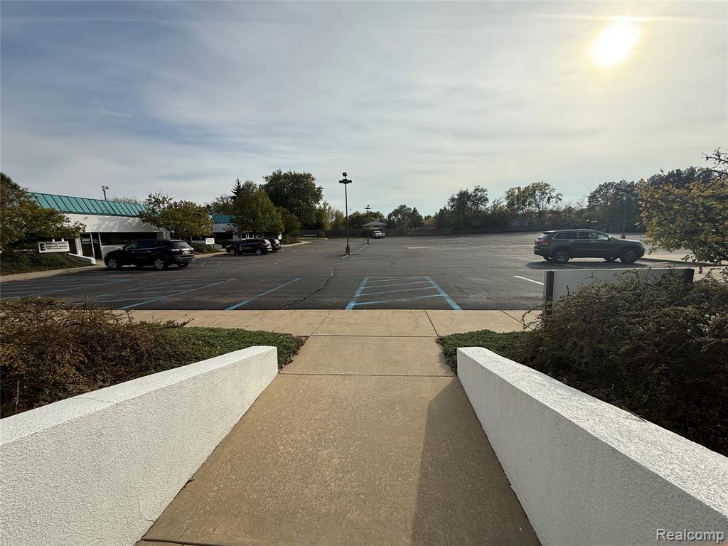 4007 W Court Street, Flint, MI 48532 — Photo 28