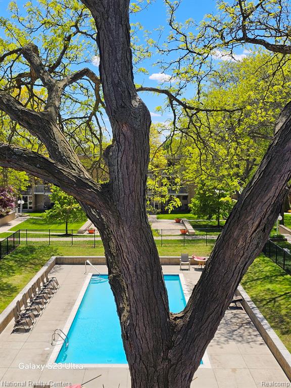 4913 Crooks Road, G4, Royal Oak, MI 48073 — Photo 6