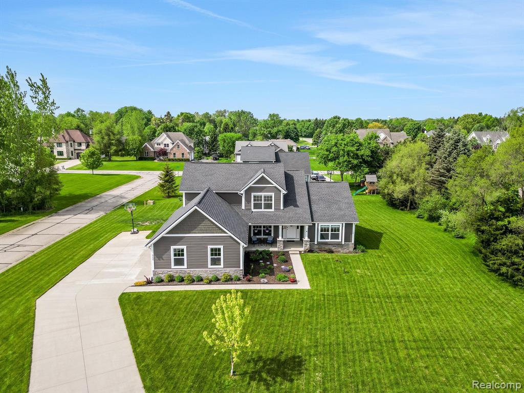 9139 LANNING Lane, Brighton, MI 48116 — Photo 2