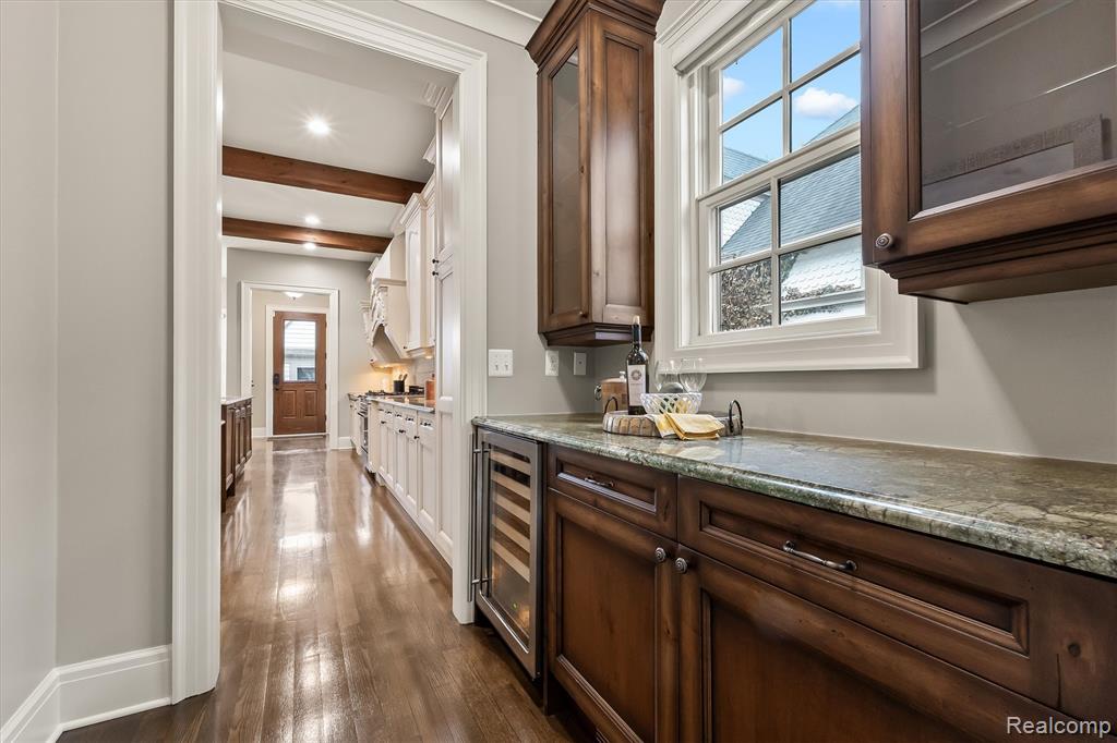 556 Ridgedale Avenue, Birmingham, MI 48009 — Photo 16
