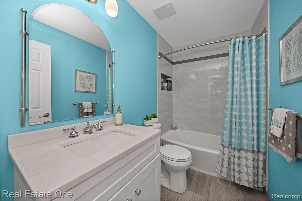 8736 El Dorado Drive, White Lake, MI — Photo 24