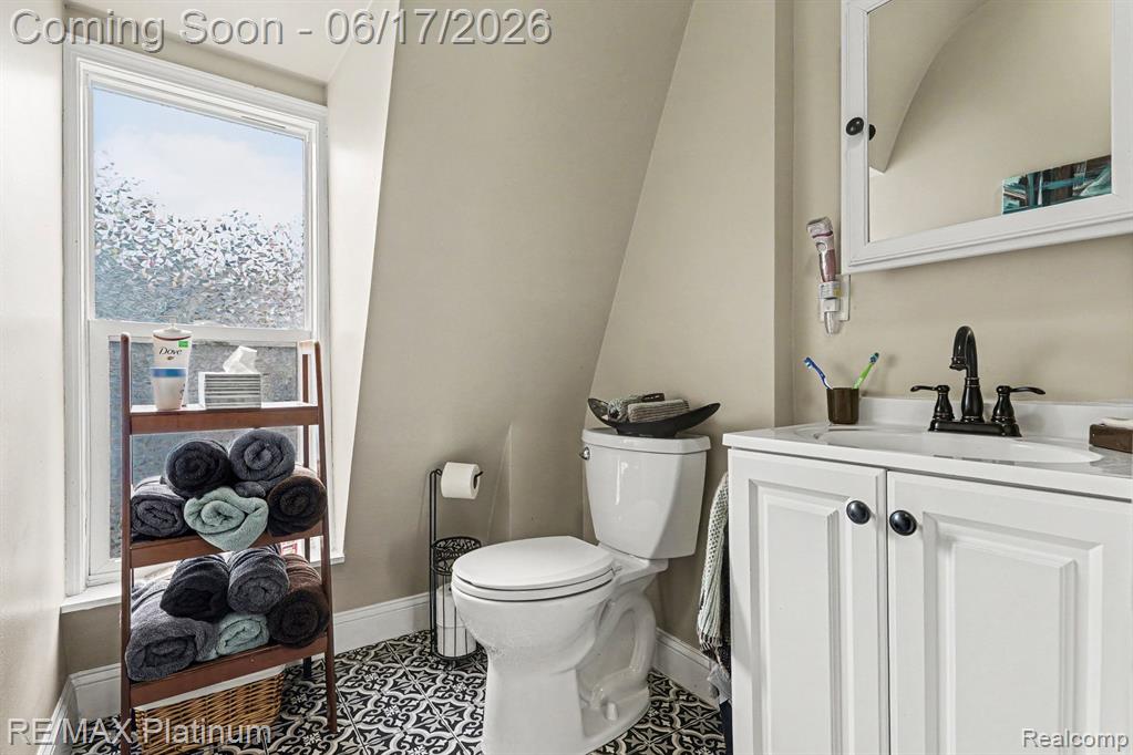405 N Kiesel Street, Bay City, MI 48706 — Photo 18