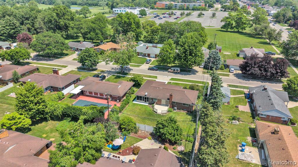 26327 Woodworth Circle, Dearborn Heights, MI 48127 — Photo 49