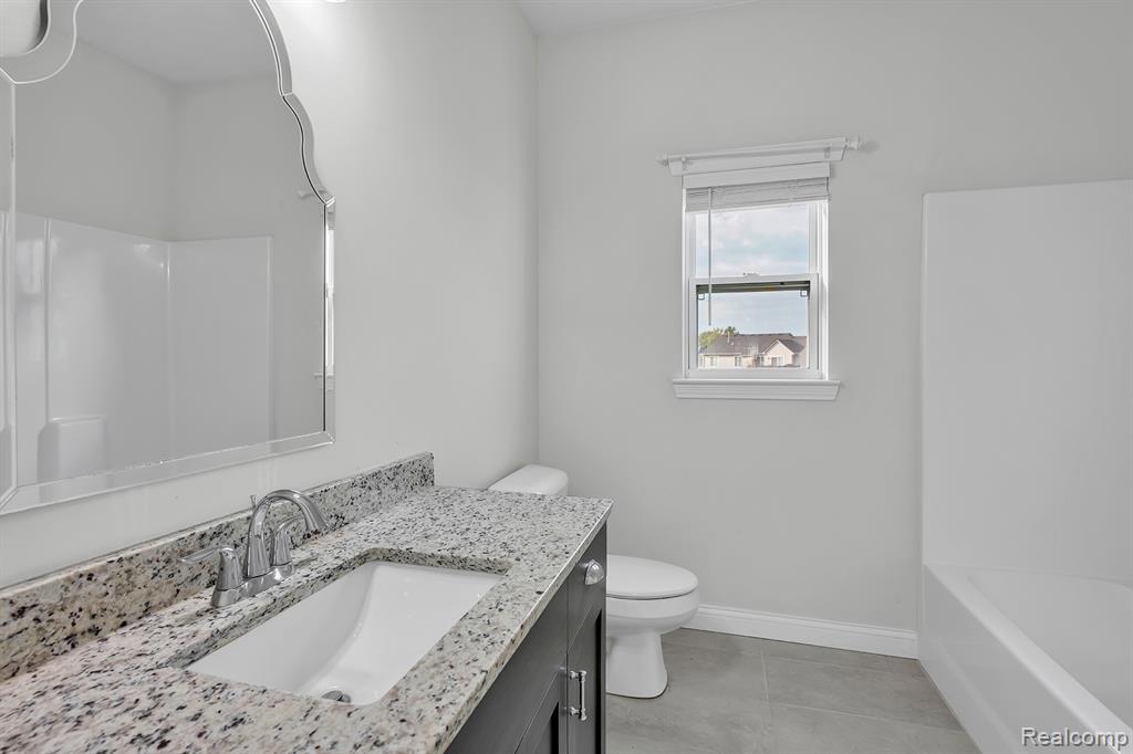 8185 Hidden Cove Court, Grand Blanc, MI 48439 — Photo 28