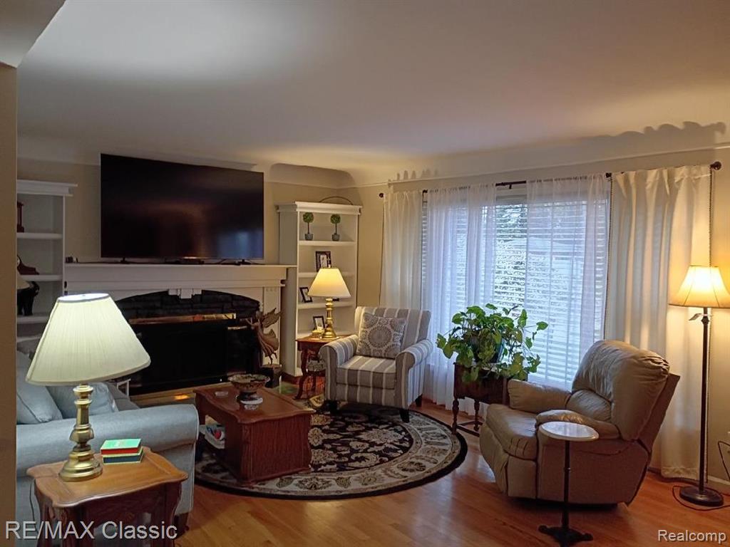 9209 Hemingway, Redford, MI 48239 — Photo 4