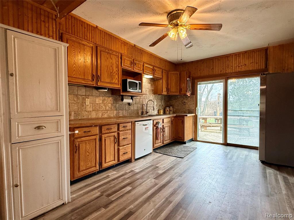 3194 S Vassar Road, Burton, MI 48519 — Photo 4