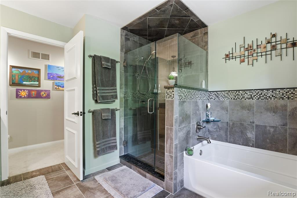 6211 Kings Scepter Road, Grand Blanc, MI 48439 — Photo 35