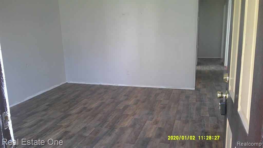 18949 Kenosha Street, Harper Woods, MI 48225 — Photo 7