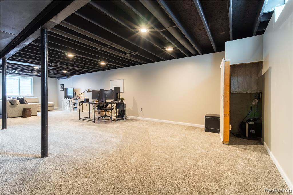 9054 Rock Harbor Drive, Newport, MI 48166 — Photo 31