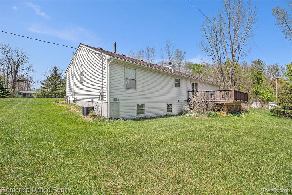 6606 PRESTON Road, Howell, MI 48855 — Photo 18