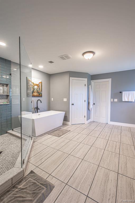 4670 HARVEST Row, MI 48049 — Photo 60