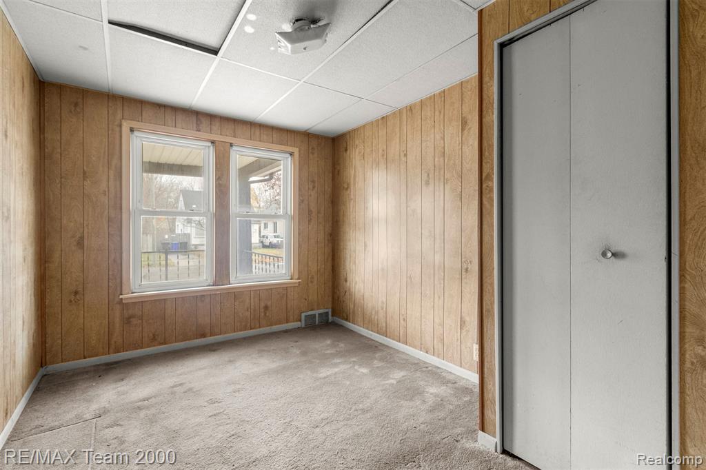 6488 Vaughan Street, Detroit, MI 48228 — Photo 32