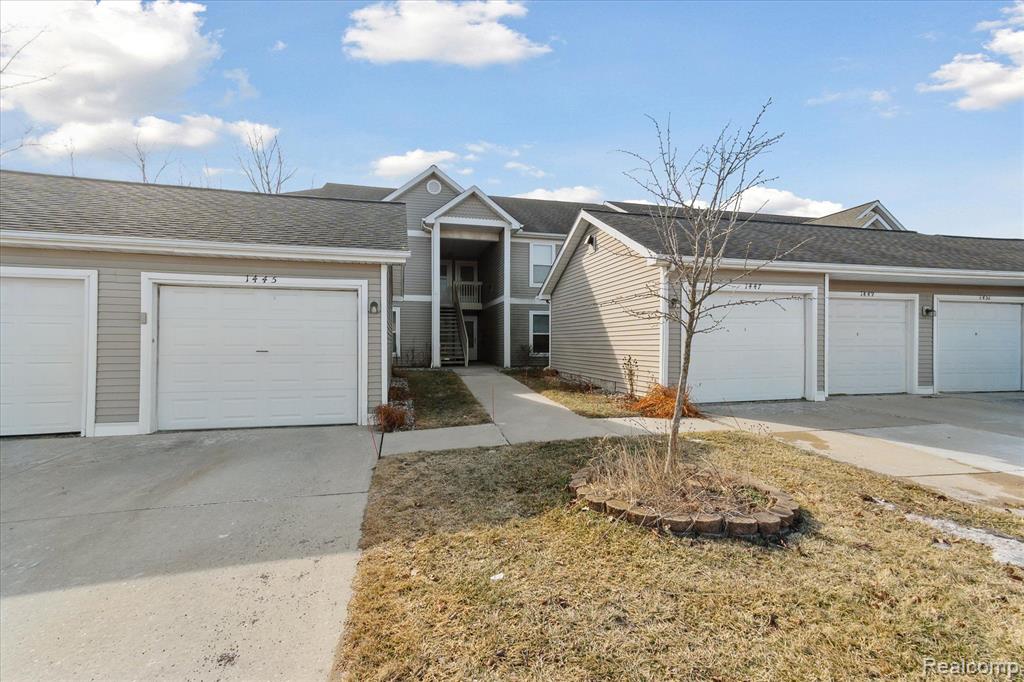 1449 HEATHERWOOD Lane, Ann Arbor, MI 48108 — Photo 2