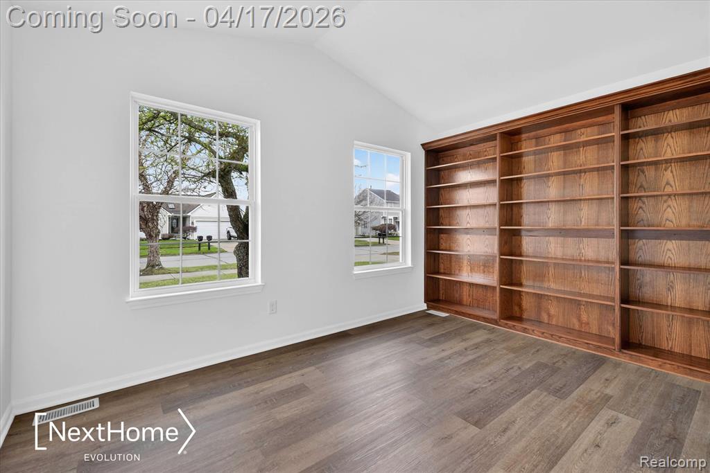 321 Oxford Court, Belleville, MI 48111 — Photo 20