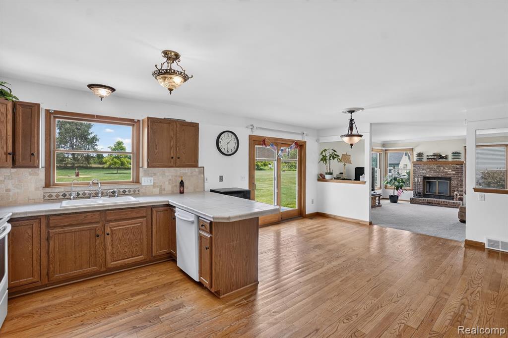 6888 Slawski Drive, Fowlerville, MI 48836 — Photo 17