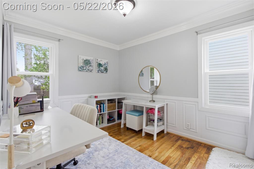 645 E Barrett Avenue E, Madison Heights, MI 48071 — Photo 7