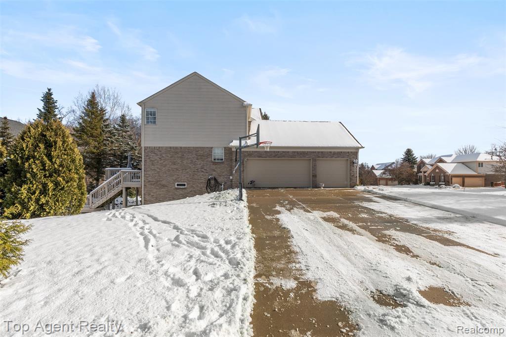 668 Berridge Circle, Lake Orion, MI — Photo 49