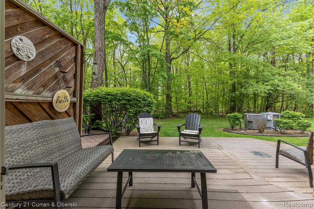 5 Timberlane Court, Dearborn, MI 48126 — Photo 44