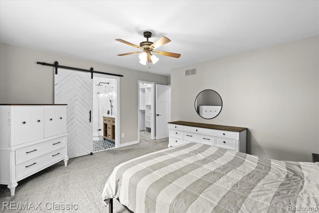 13947 Hearthstone Lane, Hartland, MI 48353 — Photo 20