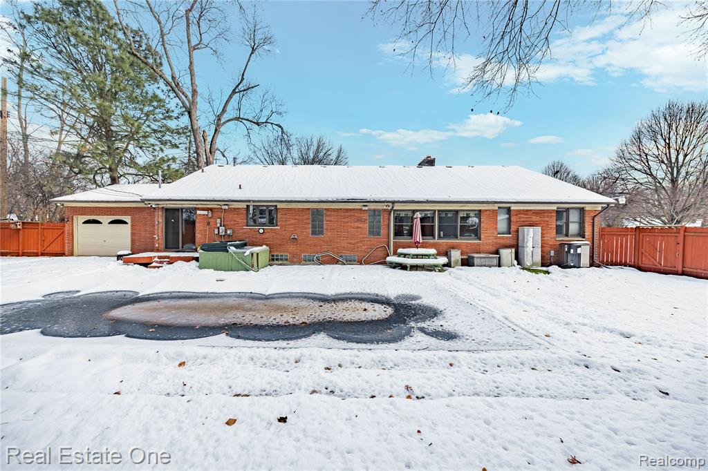 28615 Bloomfield Drive, Lathrup Village, MI 48076 — Photo 56