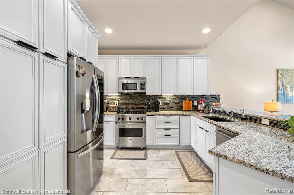 4553 BROOKSTONE Drive, Canton, MI 48188 — Photo 9
