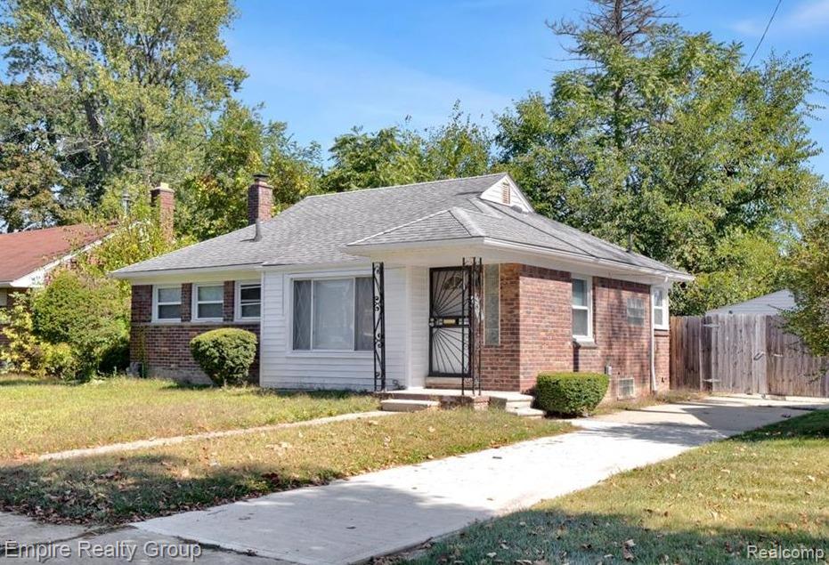 17700 Plainview Avenue, Detroit, MI 48219