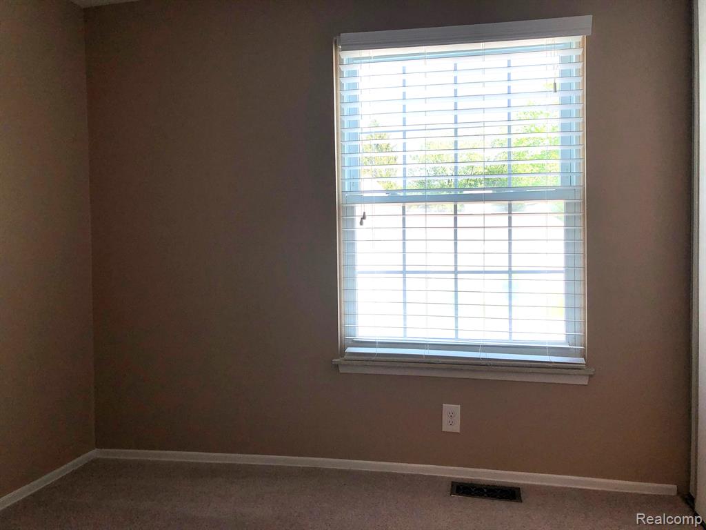41729 ONAWAY Drive, Northville, MI 48167 — Photo 12