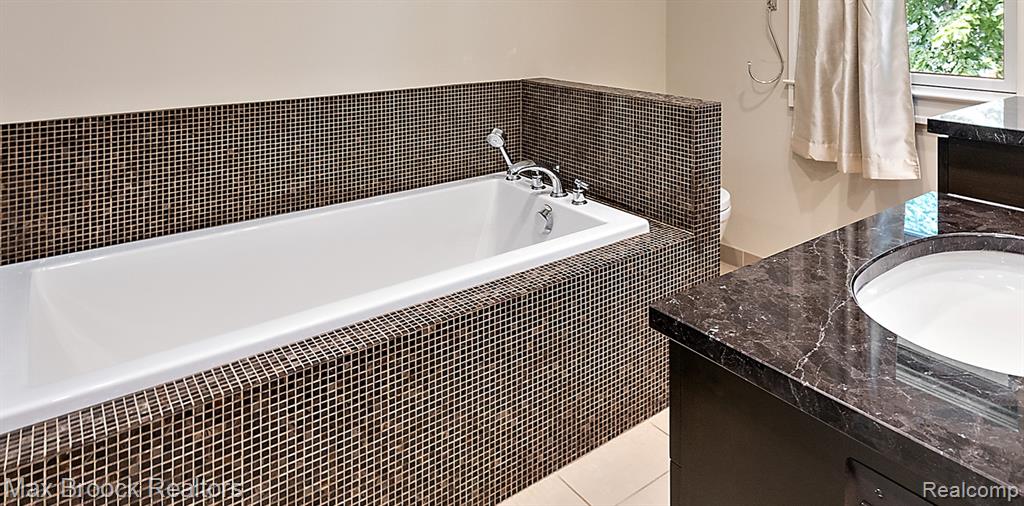 504 Landon Street, Birmingham, MI 48009 — Photo 28