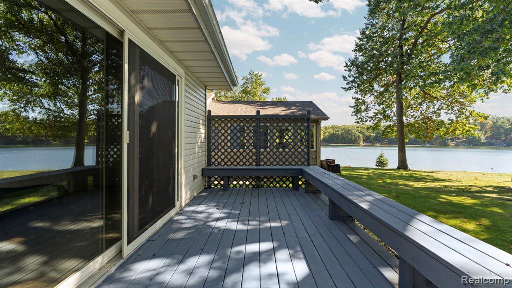 283 Westshore Dr, Jerome, MI 49249 — Photo 36