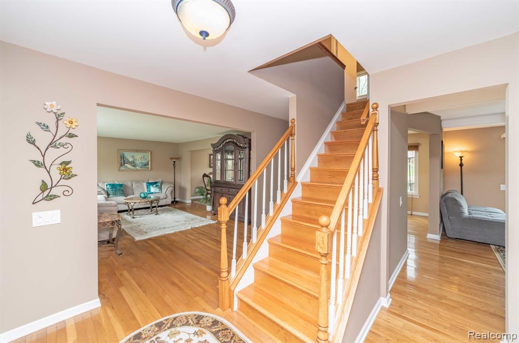 5628 WARRENSHIRE Drive, West Bloomfield, MI — Photo 20