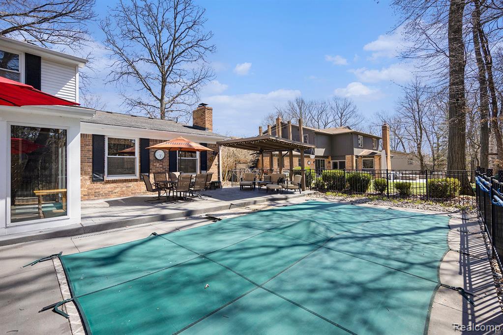 779 MEDINAH Drive, Rochester Hills, MI 48309 — Photo 6